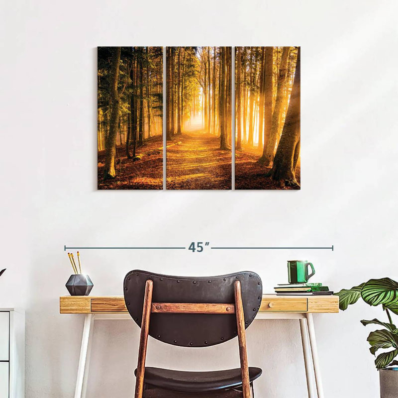 «Morning Forest Path», reproduction sur toile, H 24 po x l 38 po x P 1,25 po