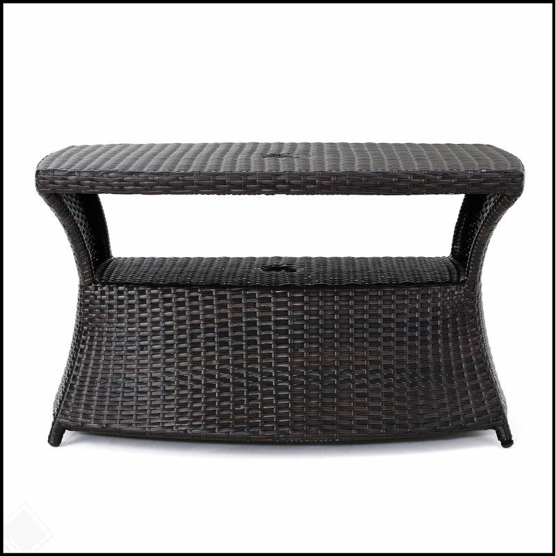 Table d'appoint Berkeley avec trou pour parasol intégré et tablettes spacieuses pour un confort et une commodité extérieurs