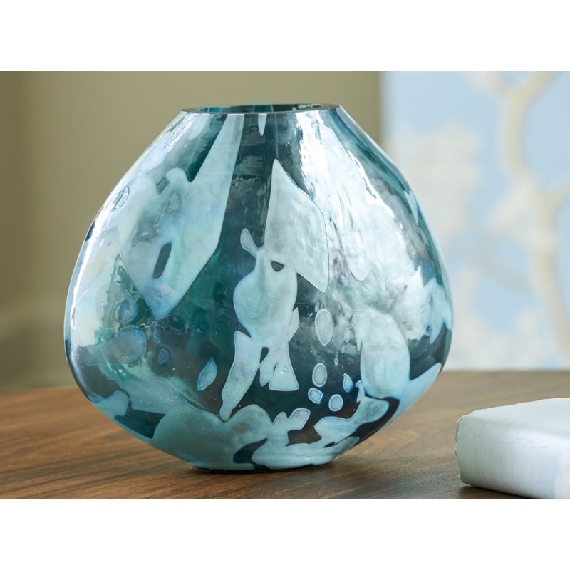 Nakhyla Vase