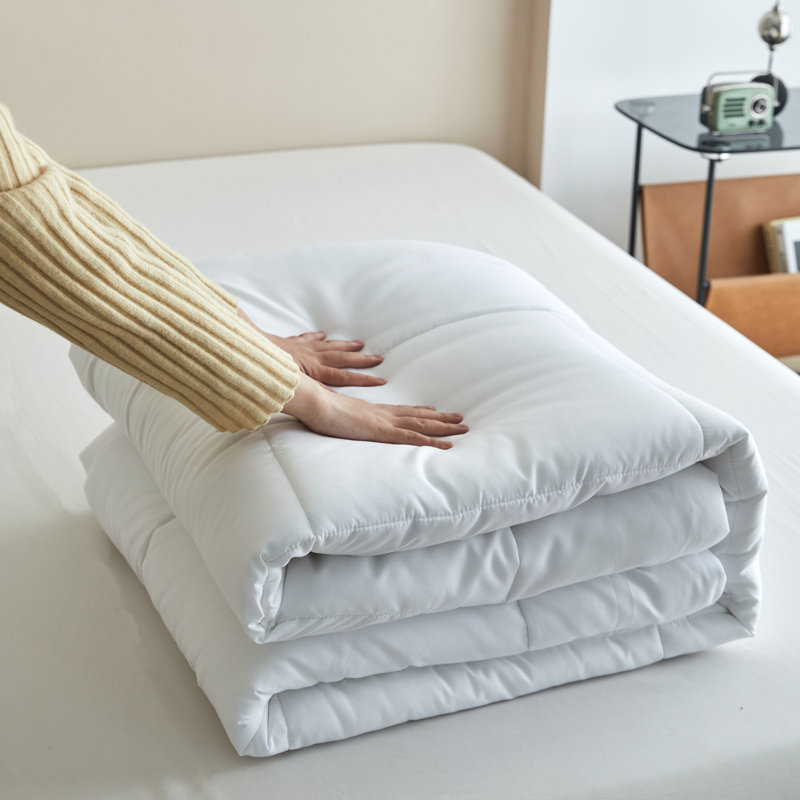 Couette en microfibre alternative au duvet, Grand lit