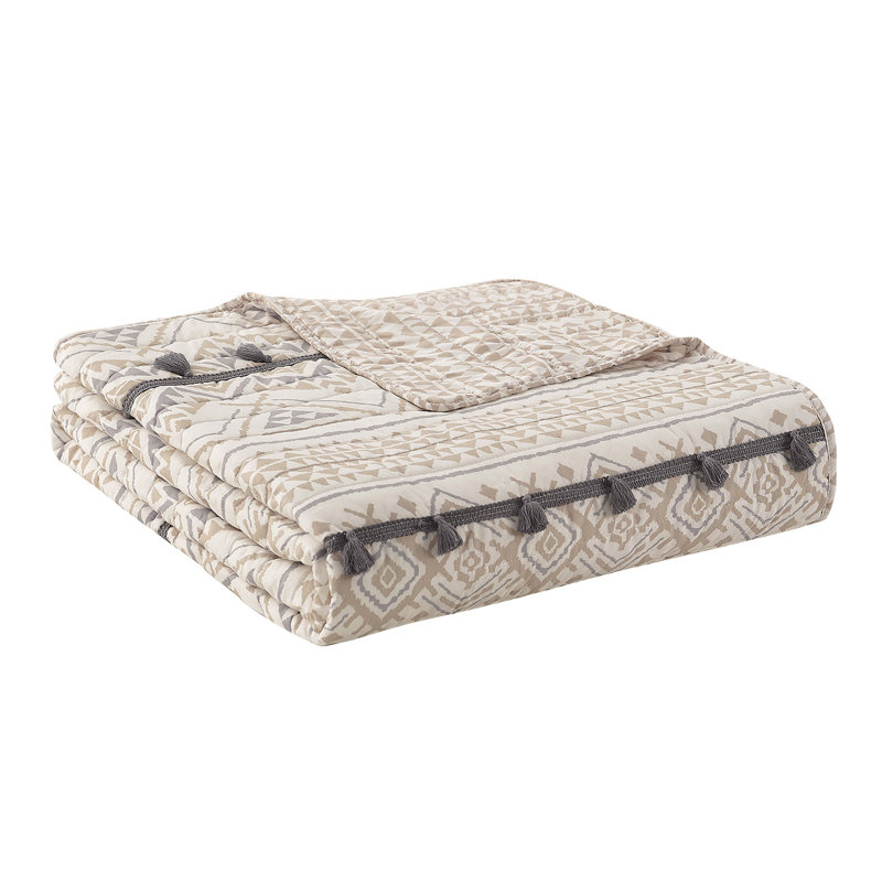 DESIGN STUDIO Nevada Tribal Tan 3-Piece Microfiber Quilt Set with Tassels, King Quilt + 2 King Shams