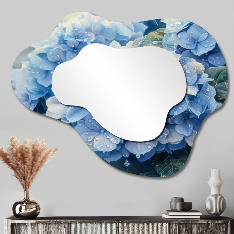 Hydrangeas In The Spring Rain I - miroir mural asymétrique hydrangée, miroir de coiffeuse traditionnel, imprimé sur métal