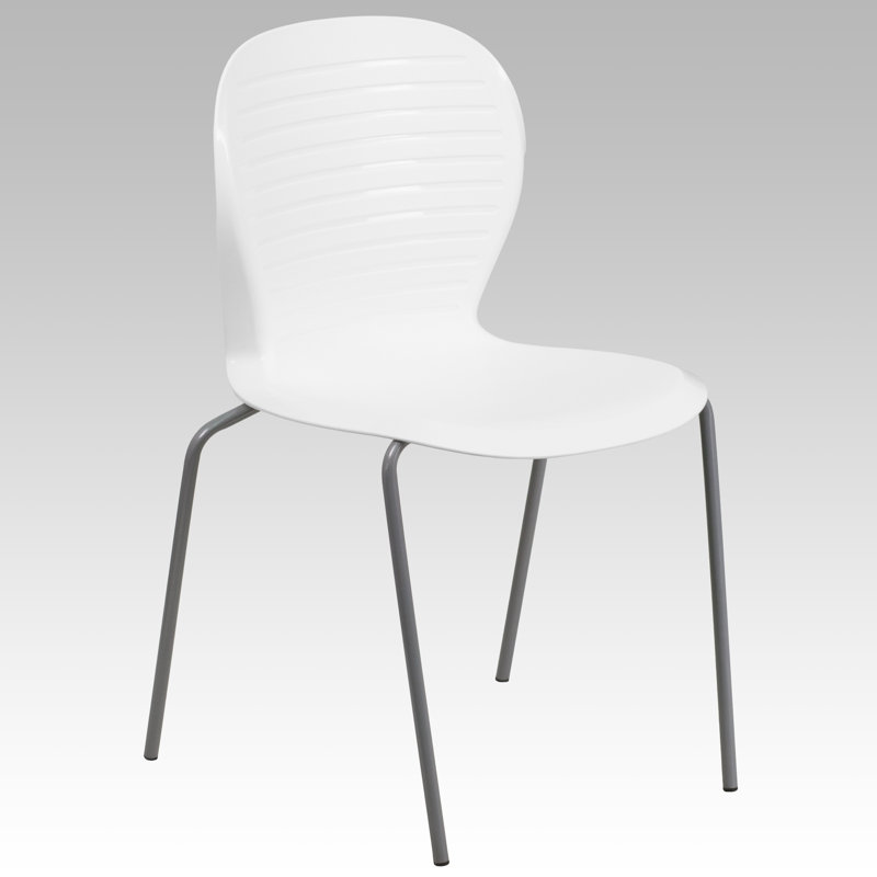 Chaise empilable Oliverson d'une capacité de 551 lb, Blanc