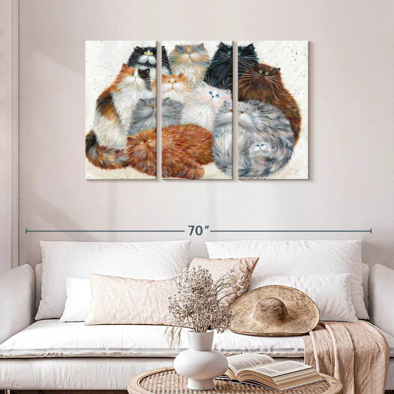 Brampt Fluffy Eleven, 28" H x 45" W