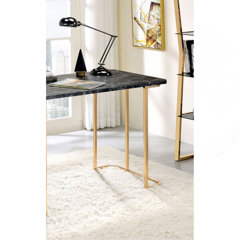 Bureau contemporain avec faux USB en marbre et prise de courant, or / noir