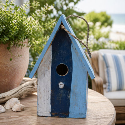 Maison d'oiseaux suspendue d'extérieur en bois à suspendre pour la décoration de jardin - Maison d'oiseaux côtière et décoration de mangeoire pour la cour ou le patio - 13 po, bleu et blanc