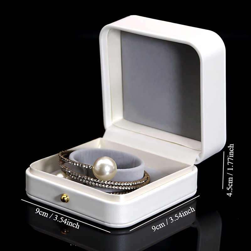 Boîte à bijoux +