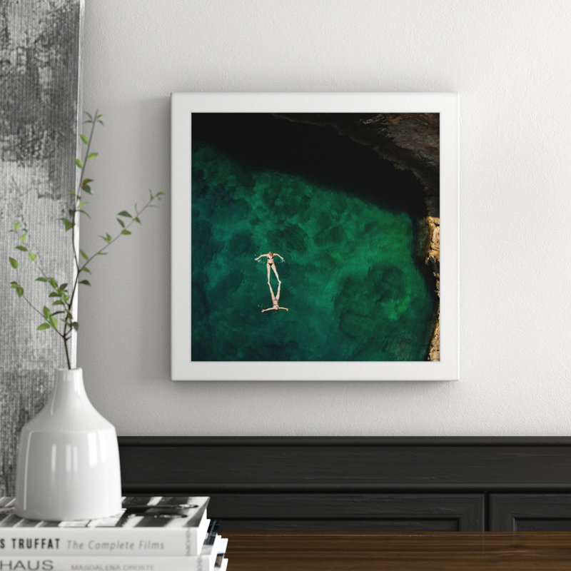 Single Picture Frame Print, 41 cm H x 41 cm W x 3.81 cm D