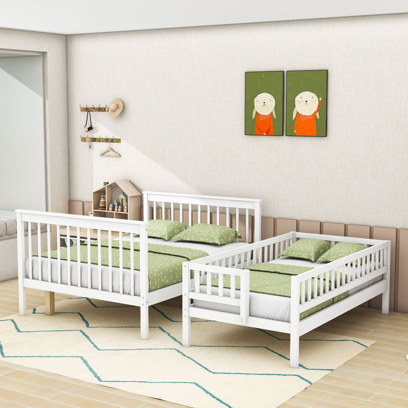 Lit superposé simple au-dessus d'un lit double en bois avec tablettes latérales et escalier, Blanc