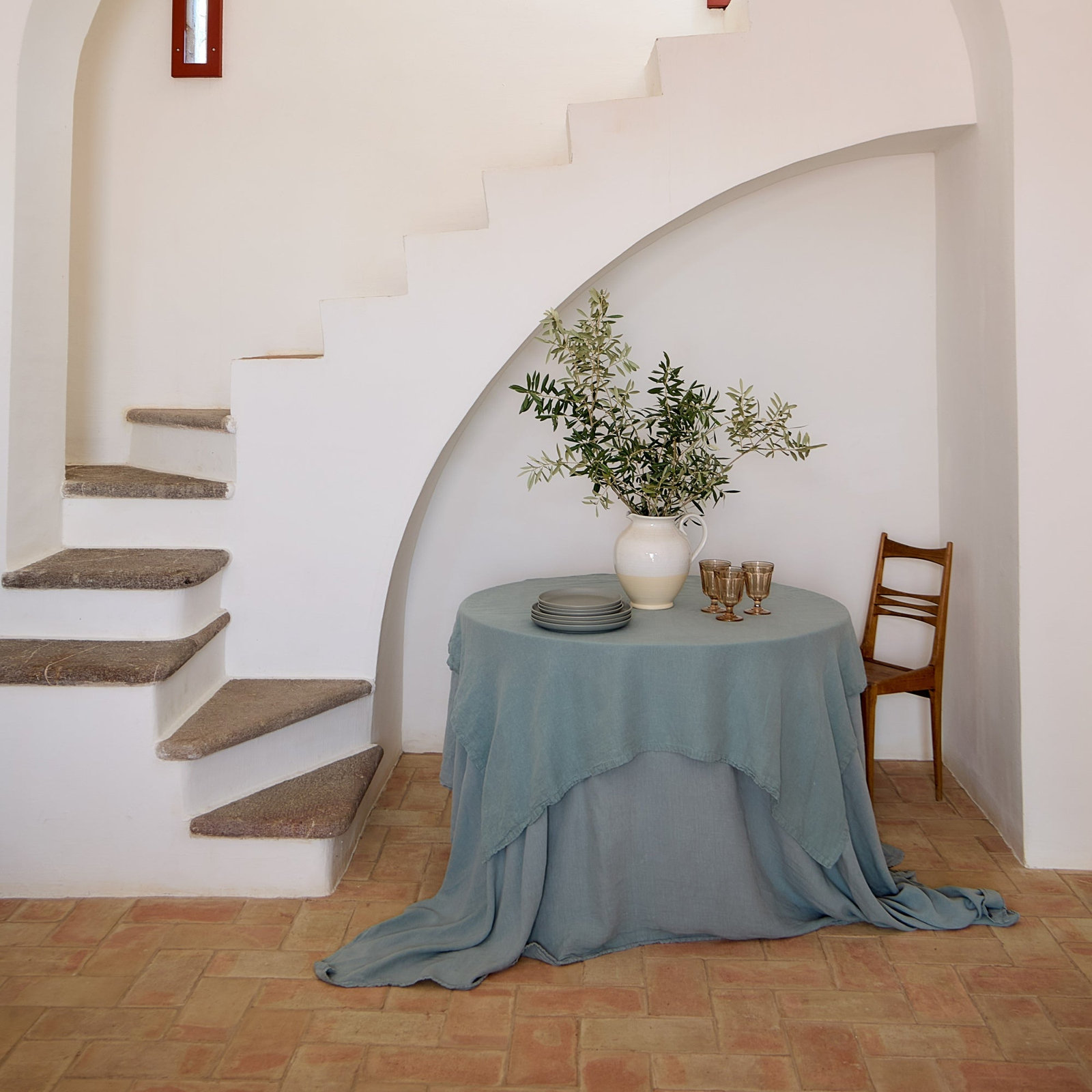 Maria Linen Tablecloth, Mint Blue, 55.13" Square