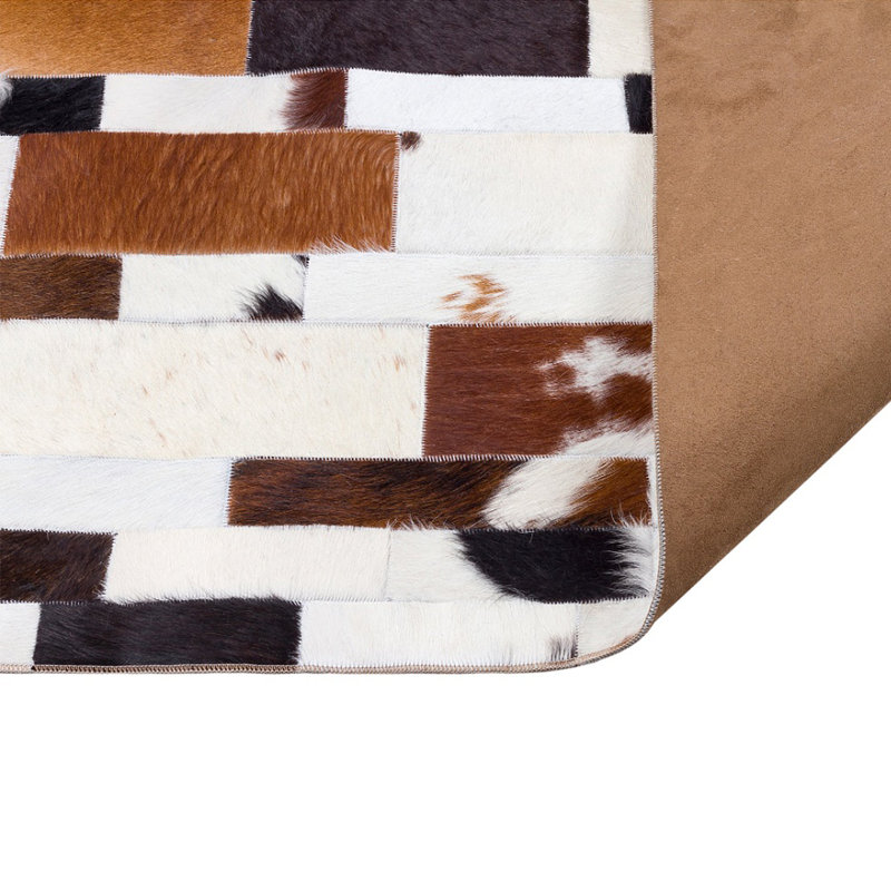 Tapis en cuir de vache à motif brique_5 x 7,5 pi, Rectangle 5 pi x 7 pi 6 po