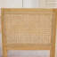 Chaises de salle à manger modernes en bois massif avec dossier en rotin, chaises d'appoint en lin brun clair (ensemble de 2) 