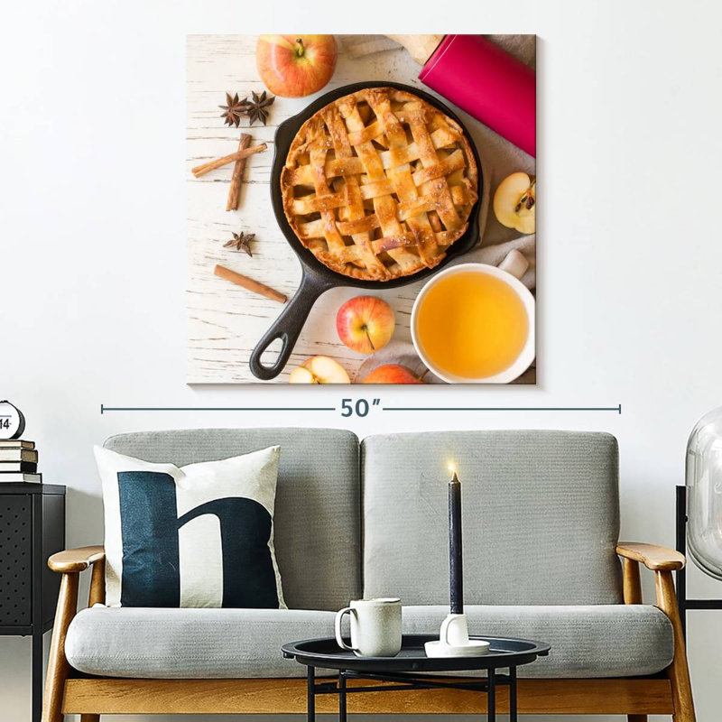 Yarlin Apple Pie, 33" H x 33" W