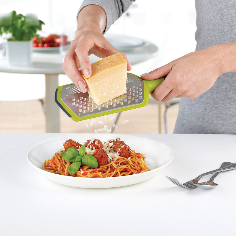 Joseph Joseph Twist Course & Fine Grater