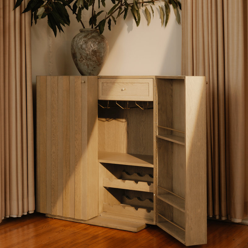 Vermentino Bar Cabinet Oak