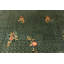 Tapis chinois surdimensionné sur fond vert antique