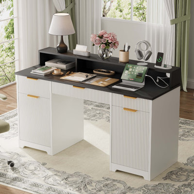 Table d'ordinateur de bureau de direction avec prises de courant et support pour moniteur, bureau d'écriture avec tiroir de rangement pour clavier et classeurs pour bureau personnel