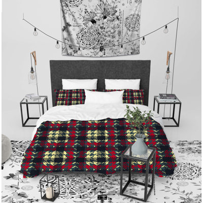Plaid Pettern Polyester Comforter