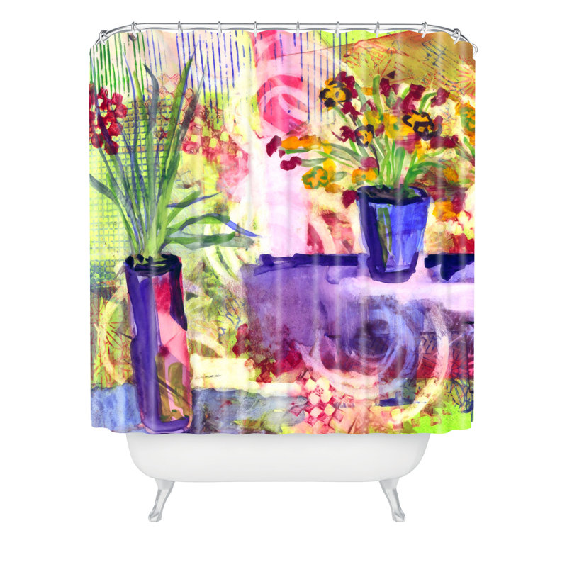 Rideau de douche mauve et lime par Laura Trevey