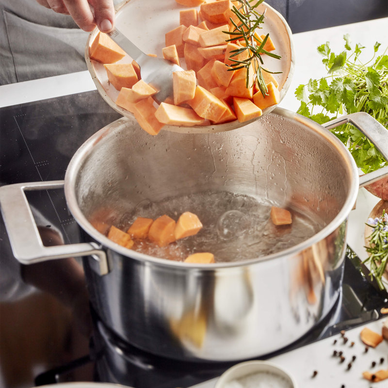 Demeyere Industry 5-Ply 5.5-Qt Stainless Steel Dutch Oven