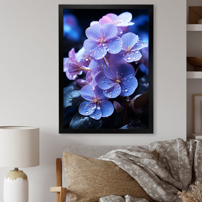 «Violets Illuminated By Moonlight I», reproduction sur toile, H 40 po x l 30 po x P 1,5 po, Cadre simple noir