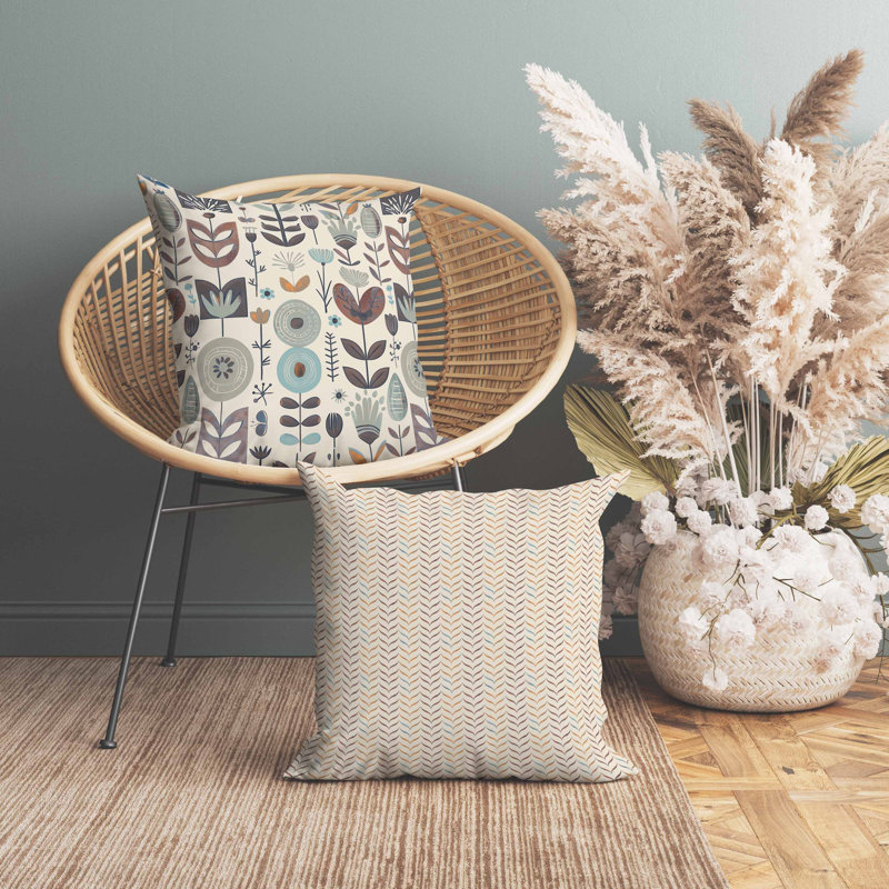 Coussin en suède Baltic Blossoms, Carré 26 po, Bleu / Beige