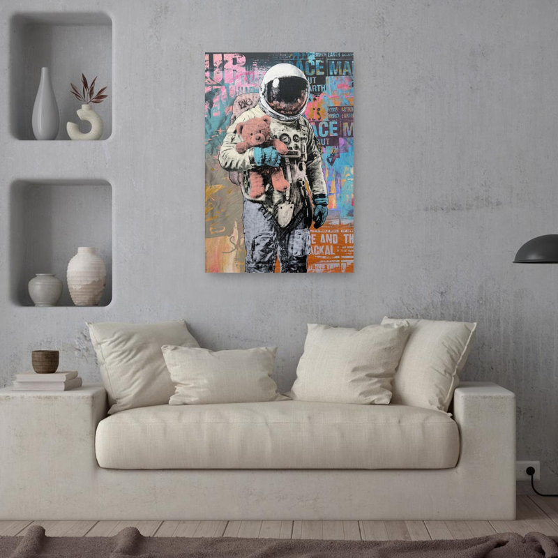 L'ours en peluche de l'astronaute - Affiche murale urbaine contemporaine, H 36 po x l 24 po