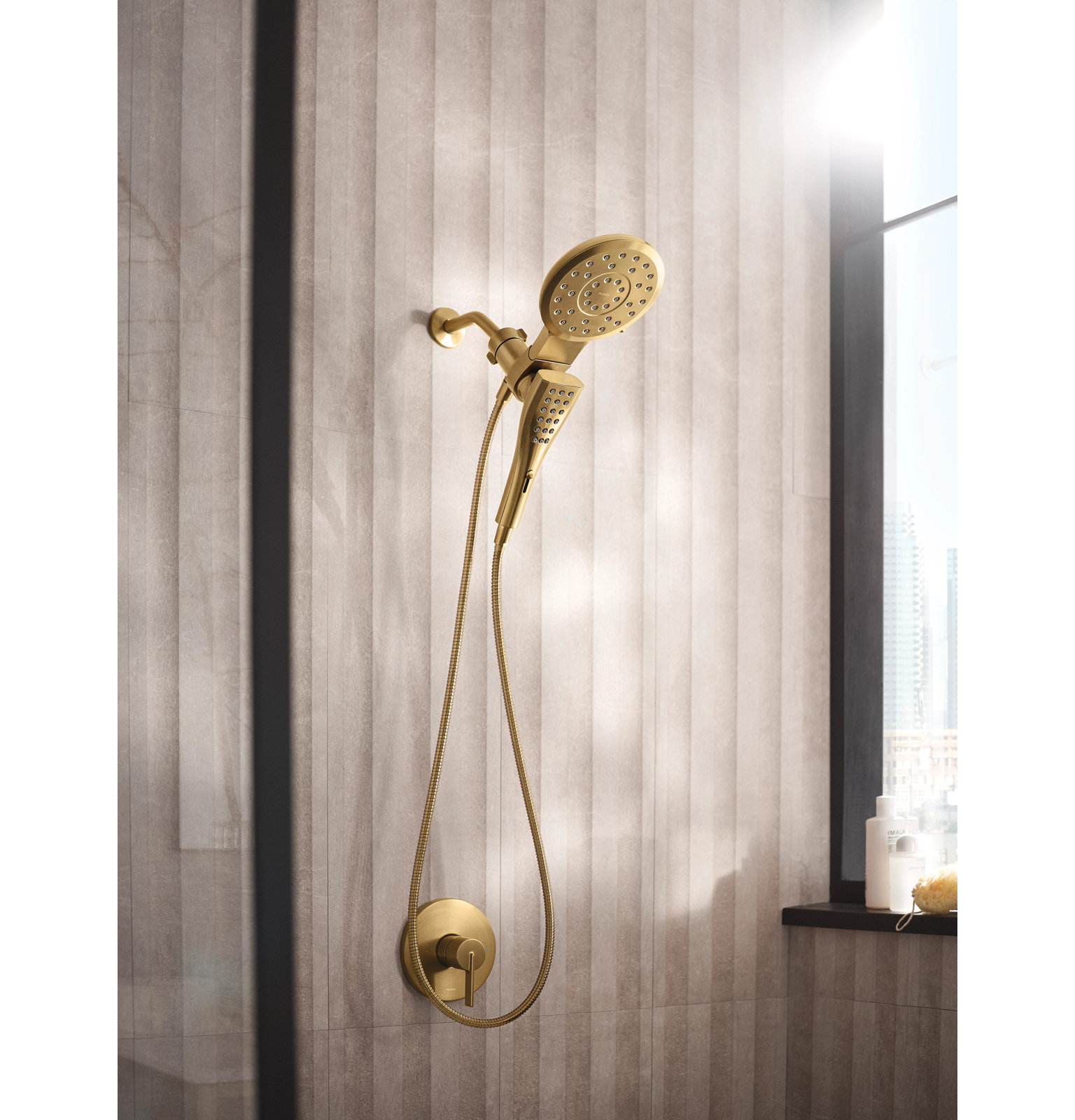 Verso 7" Eight-Function Eco Hand Shower, Brushed Gold