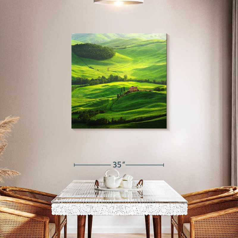 Nicci Tuscan Rolling Field