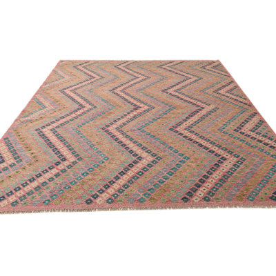 Tapis carré rose 9 pi Petrella
