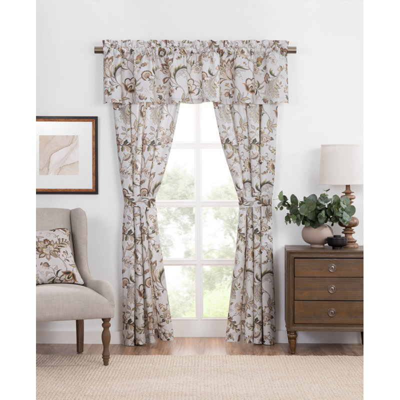 Esmeralda Tailored Valance