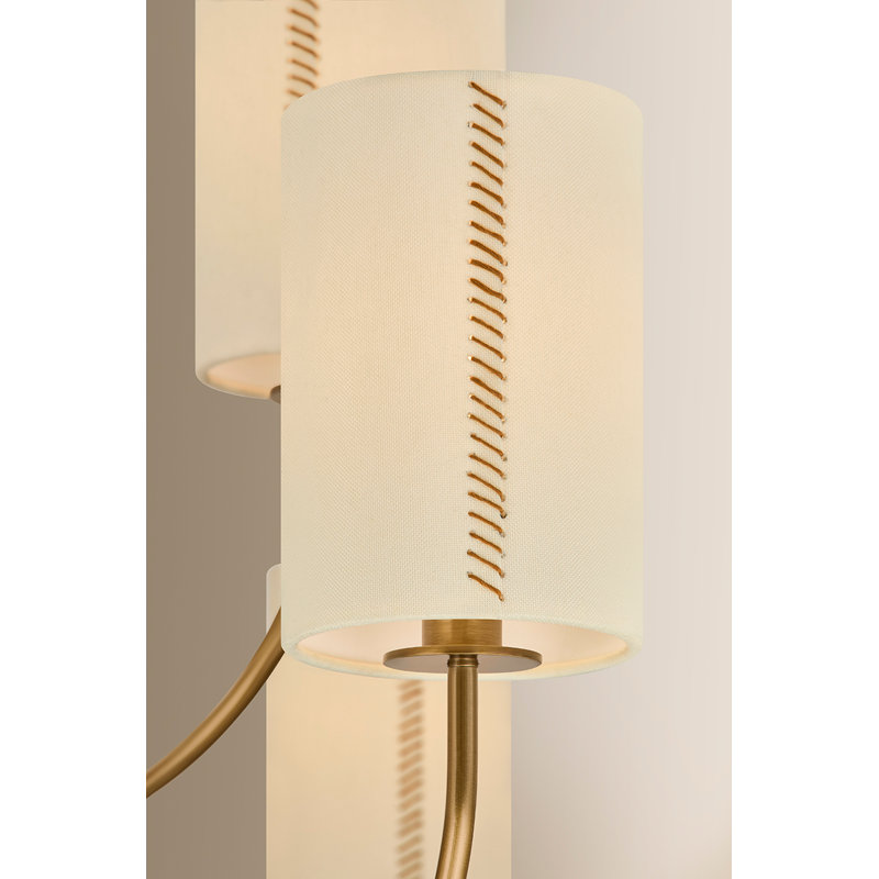 Teddy Chandelier, 42
