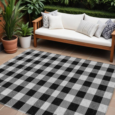 9' X 12' Black Plaid Washable Indoor Outdoor Area Rug