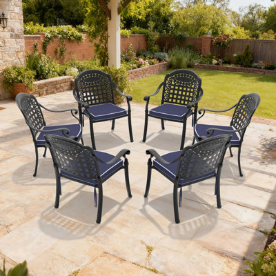 6 chaises de patio en fonte d'aluminium avec cadre noir et coussins bleus, procédé de coulée traditionnel pour des lignes exquises, solution extérieure élégante, revêtement thermolaqué à haute température