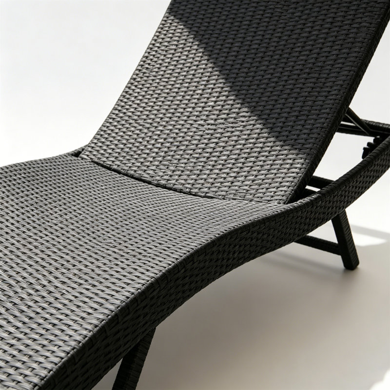 KAUAI PE WICKER CHAISE