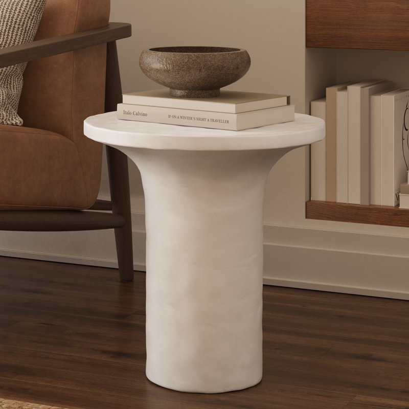 Table d'appoint Selenit en ciment renforcé à la main