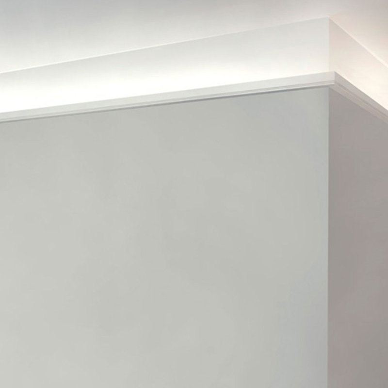 Moulure couronnée en polyuréthane blanc uni apprêté 2 po x 2 po x 78-3 / 4 po
