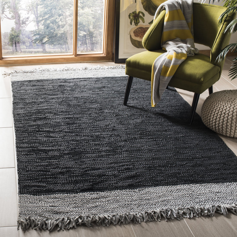 Tapis en cuir tissé à la main Stadler de couleur unie en gris clair / noir, Rectangle 6 pi x 9 pi