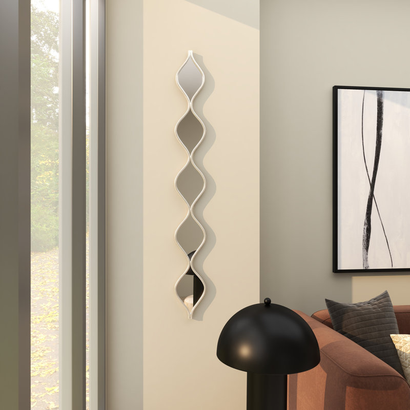 Slim Stacked Chain 5 Layer Wall Mirror with Tear Drop Pattern and Foil Detailing, Silver