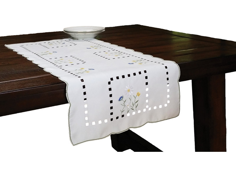 Chemin de table nappe brodéed Wehr