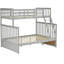 Lit simple superposé au-dessus d'un lit double, lit superposé en bois avec échelle et garde-corps gris