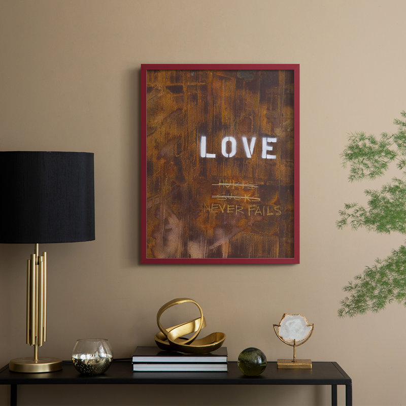 «Love Never Fails I», reproduction encadrée - bois massif, Rouge, H 15 po x l 12 po