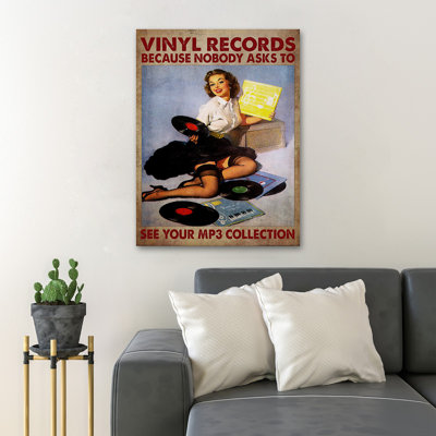 «Girl Sits Near Box of Vinyle», impression sur toile tendue