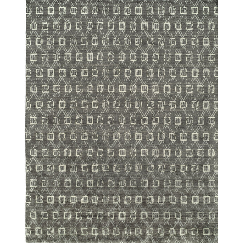 Geometric Area Rug in Gray, 4' x 6'