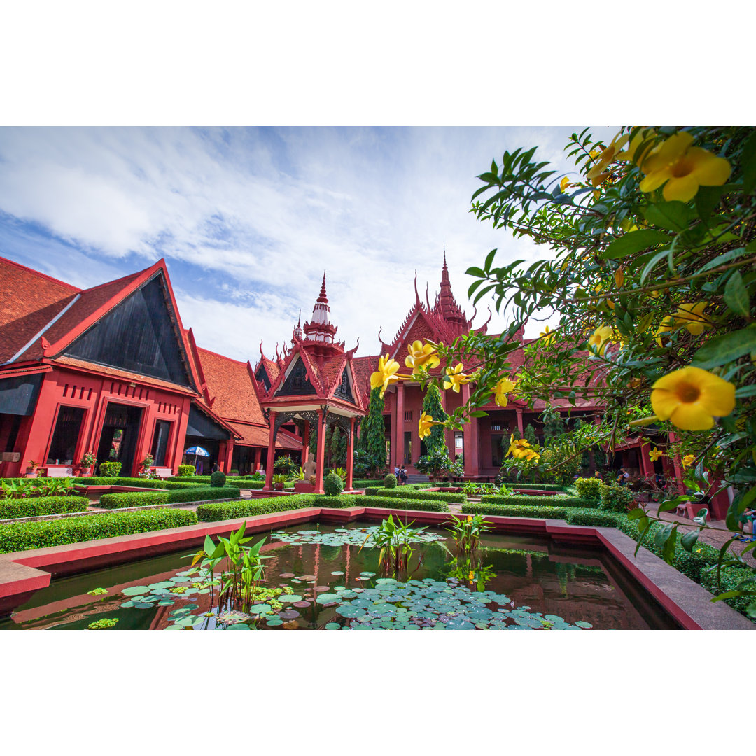 Leinwandbild Traditional Khmer Architecture von Tanes Ngamsom