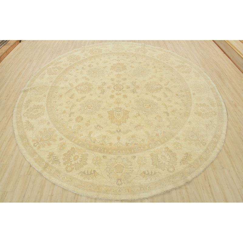 Tapis beige unique 10 pi 3 po x 10 pi 4 po One-of-a-Kind