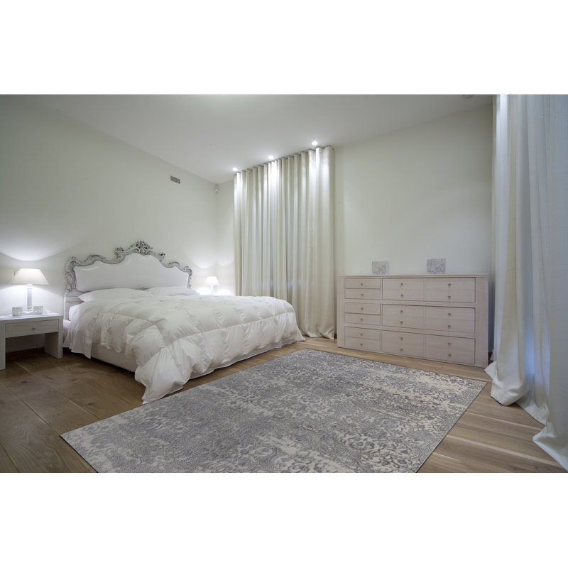 Brinkerhoff Floral Indoor Rug, Rectangle 7'10" x 10'10"