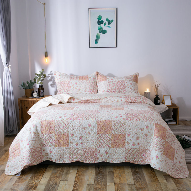 Modern & Contemporary Polyester Quilt, King Quilt + 2 King Shams