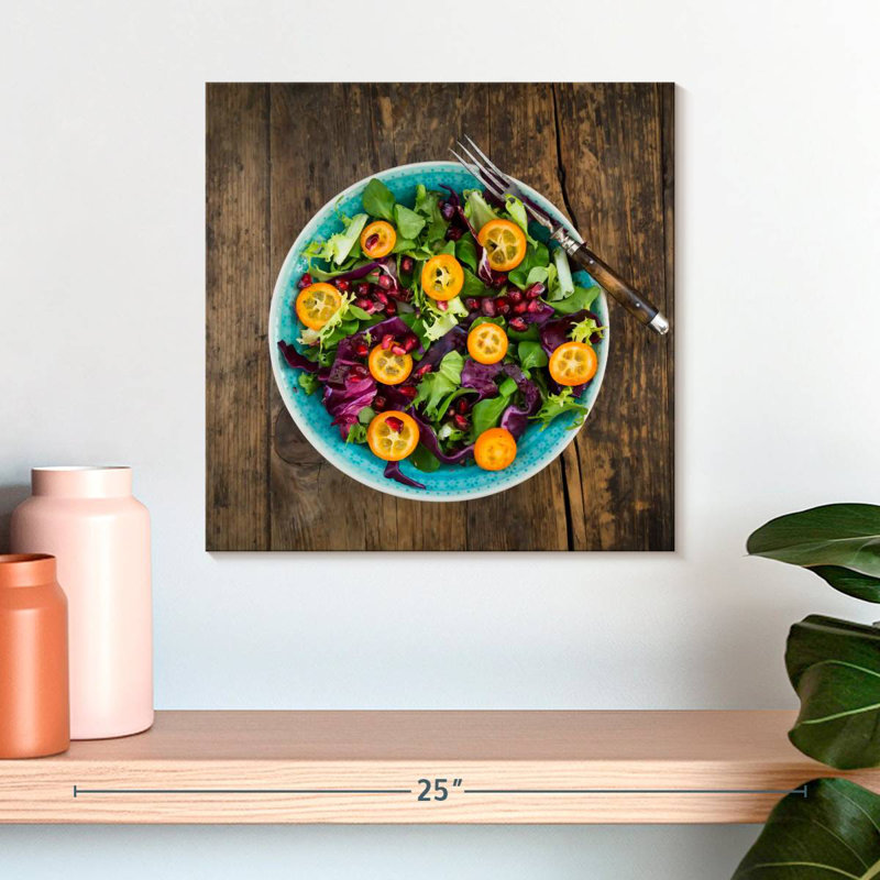 Salade de chou rouge Yarlin avec kumquats, H 16 po x l 16 po