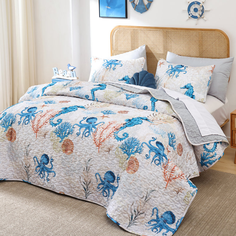 Coastal Quilt Set 3 Pieces - Bedding Lightweight Ocean Print Quilt With Two Pillowcases, Queen Quilt + 2 Standard Pillowcases